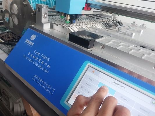 CHMT48VB Benchtop SMT Pick and Place Machine 58 เครื่องให้อาหาร 2 กล้องมองเห็น